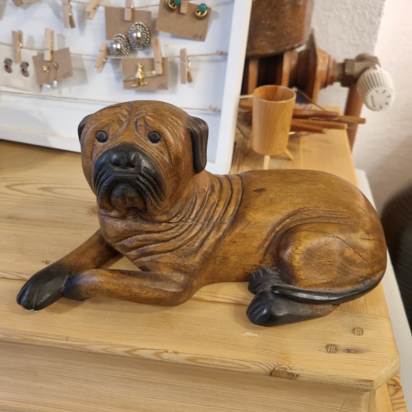 Holzhund Figur Boxer Bulldogge Schnitzerei Handmade Vintage