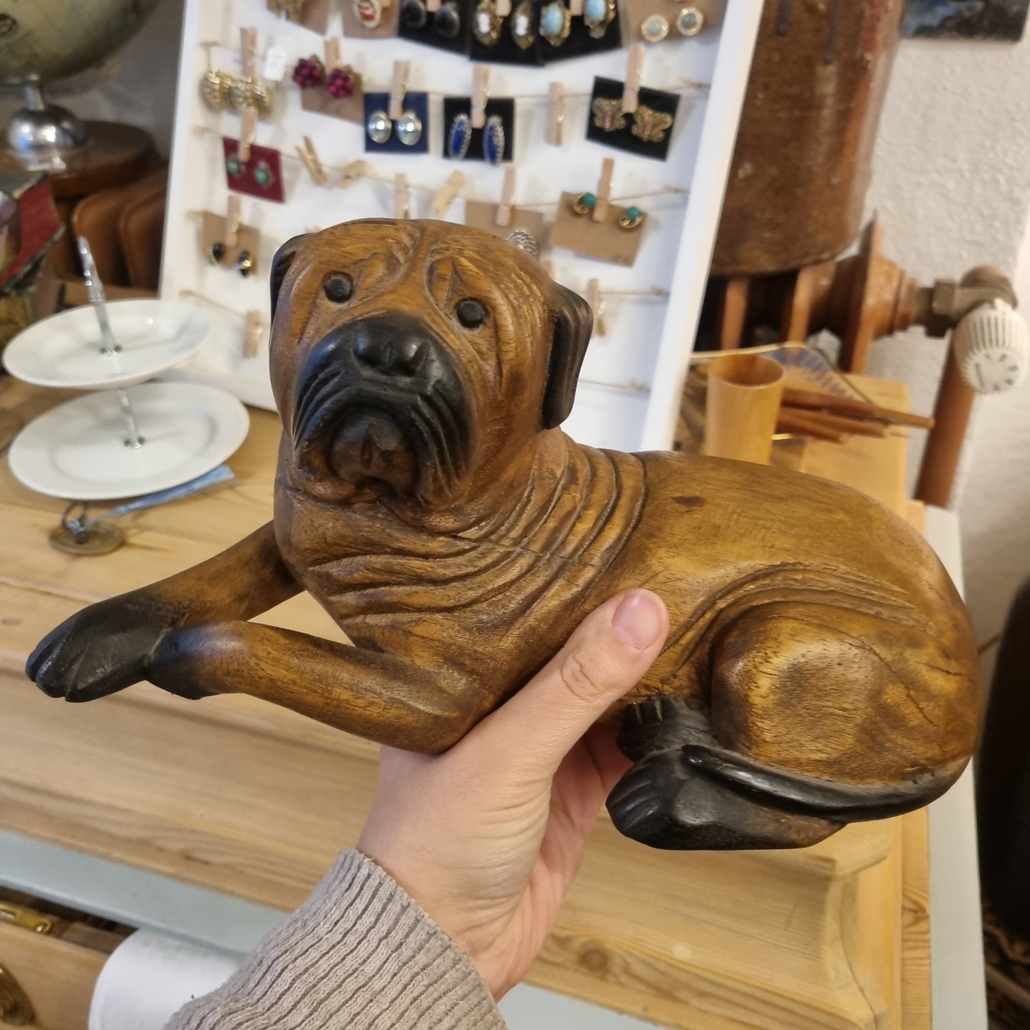 Holzhund Figur Boxer Bulldogge Schnitzerei Handmade Vintage