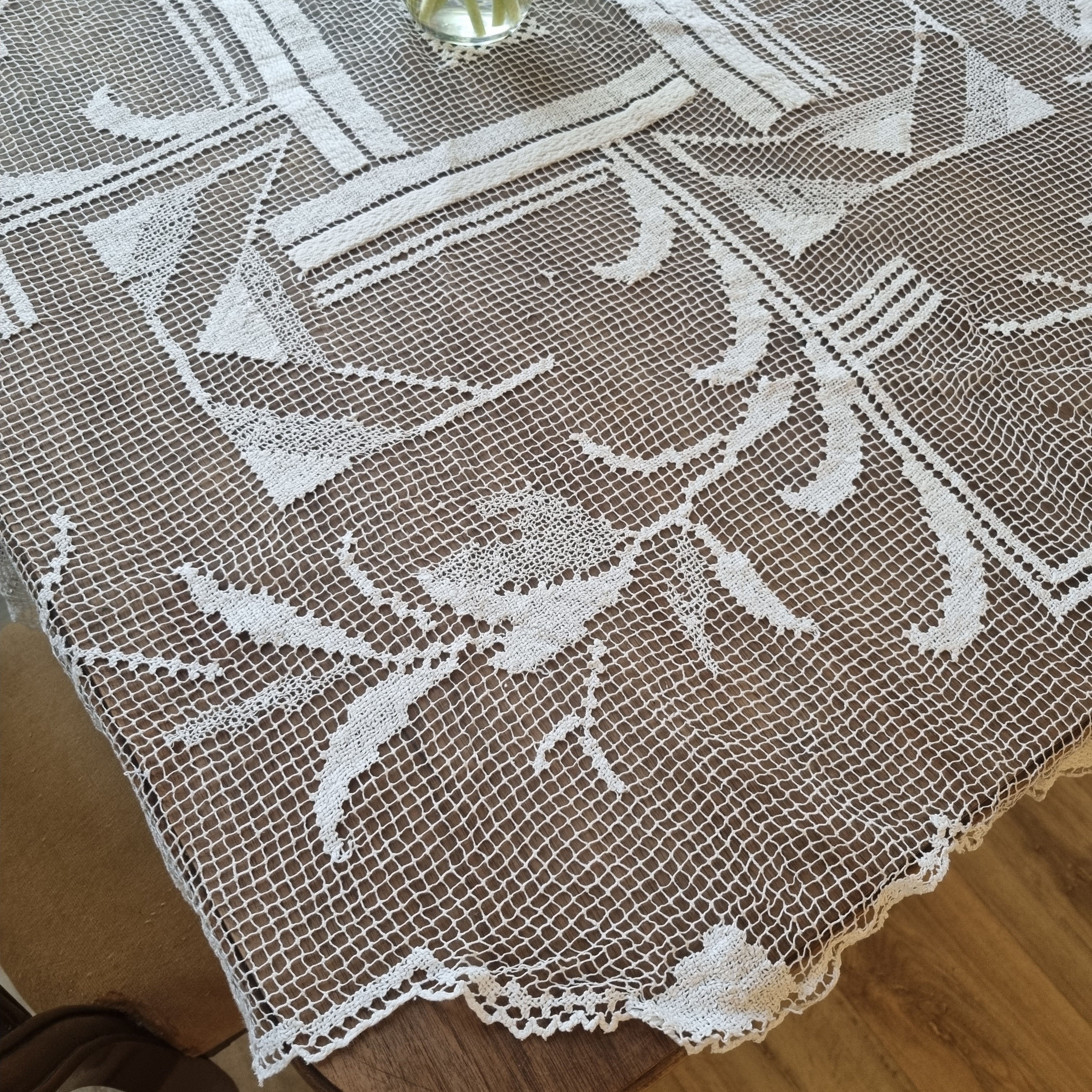 Antike runde Handgemachte Tischdecke geklöppelt gehäkelt 125x135cm weiß 🤍