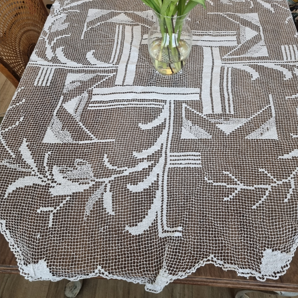 Antike runde Handgemachte Tischdecke geklöppelt gehäkelt 125x135cm weiß 🤍