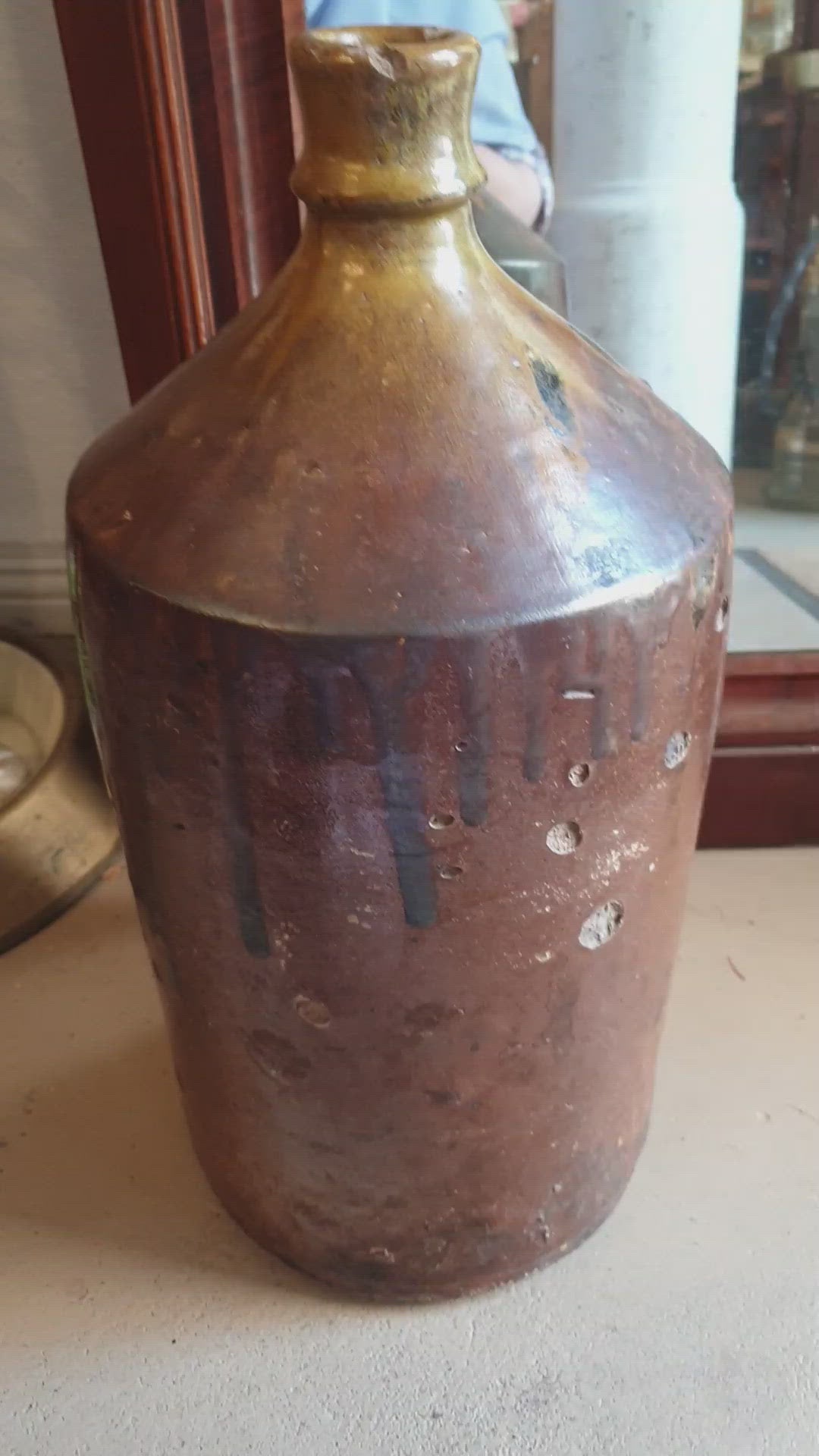Alte Steingut Vase Krug für Trockenpflanzen